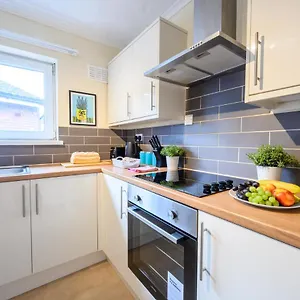 Cathays Heights, By Ty Sa - A Stylish Spacious 2 Bed Apartment. Convenient For City Centre & Hospital. , Cardiff United Kingdom